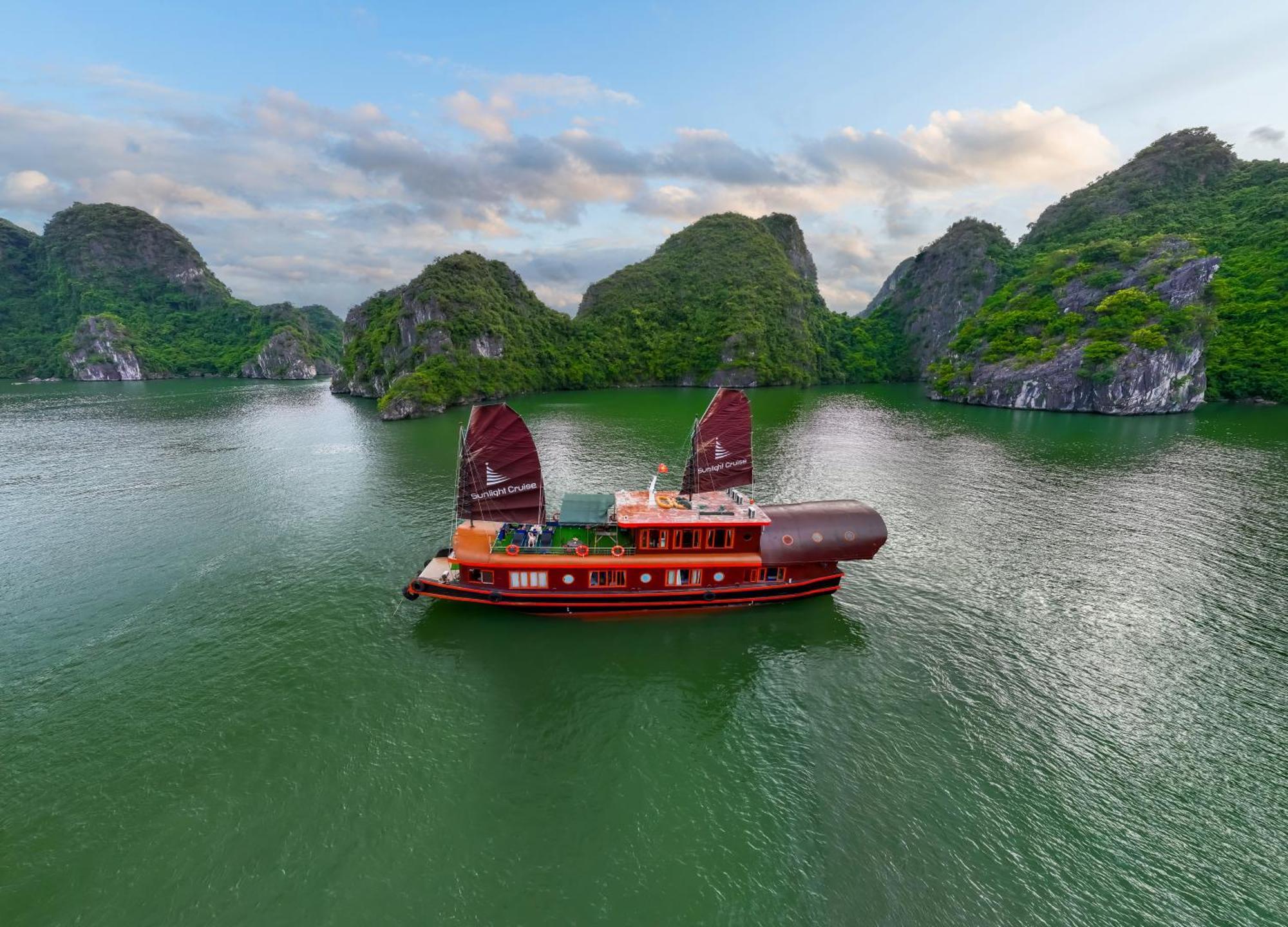 Sunlight Boutique Cruise - Cat Ba Island Ha Long Exterior foto